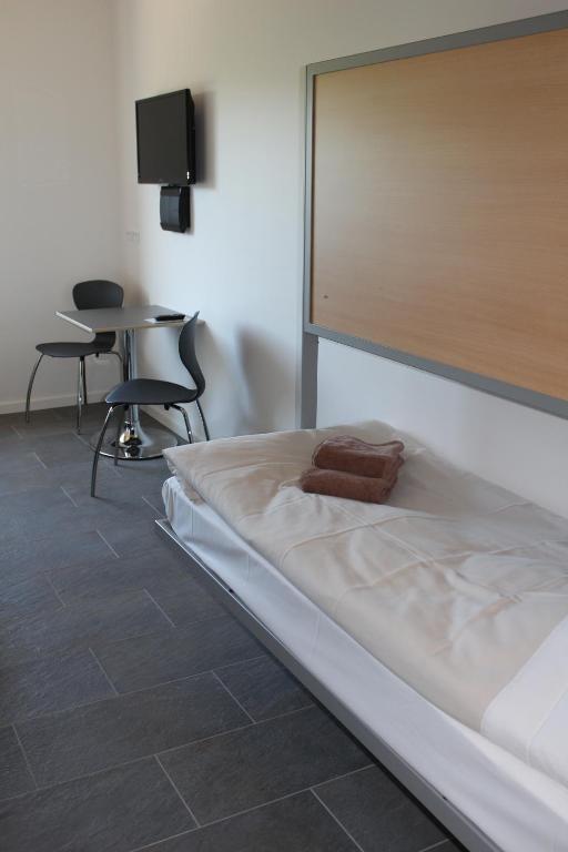 Icv Sleepwell Hotel Vrå Стая снимка