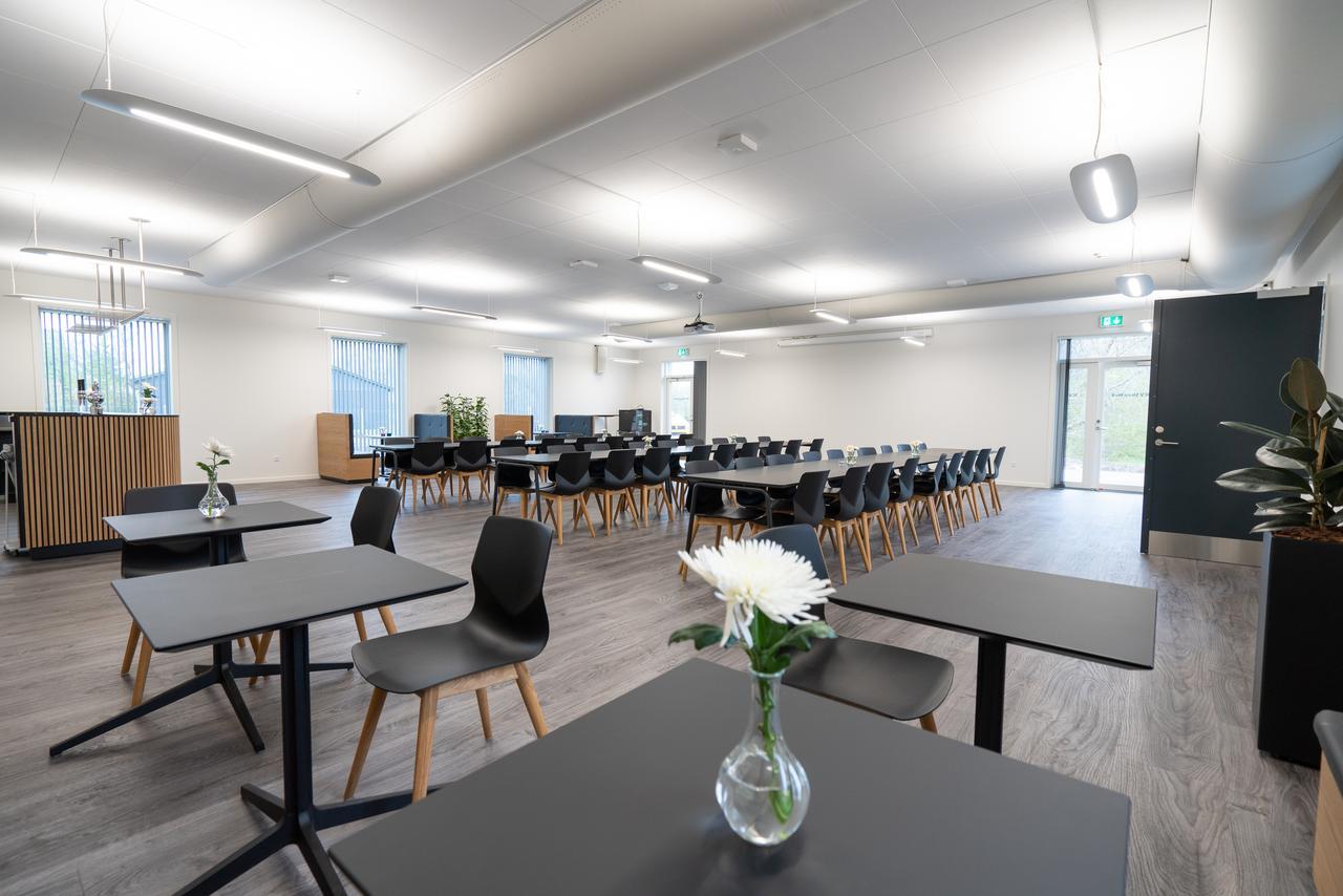 Icv Sleepwell Hotel Vrå Екстериор снимка